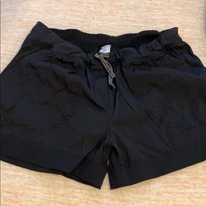 Ivivva black shorts